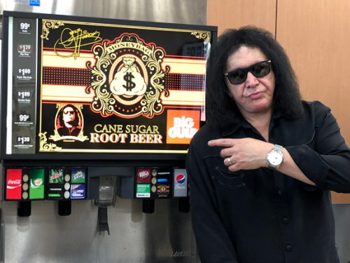 Gene Simmons at a MoneyBag Sodas event at 7-Eleven in 2018.